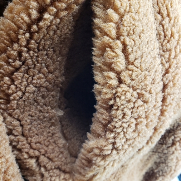 GAP Womens Size Large Camel Plush Sherpa Jacket NWT - Picture 9 of 10